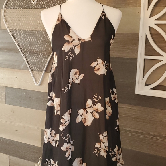 Dainty Hooligan Dresses & Skirts - Dainty Hooligan Japanese Flower Dress